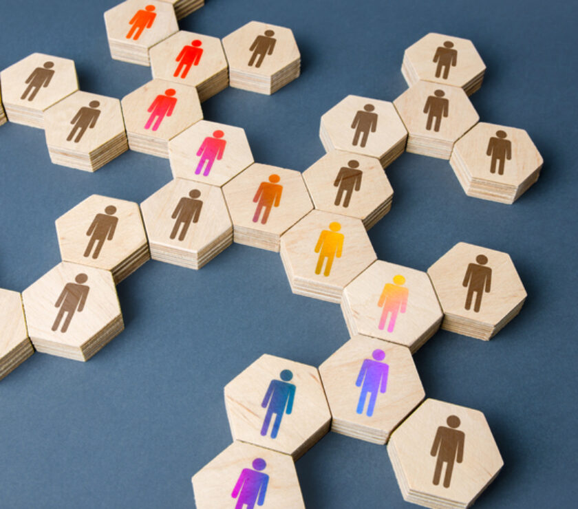 A chain of communicating people. Cooperation for solving tasks. Unity and diversity. Networking. Multiculturalism. Assistance and collaboration. Connecting a group of people, uniting around an idea.